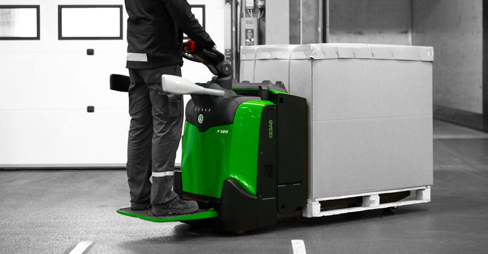 Rent or Buy powered pallet trucks in Northampton, Nottingham, Derby, Warwick, Leicester, Birmingham and across East Midlands, and West Midlands. 