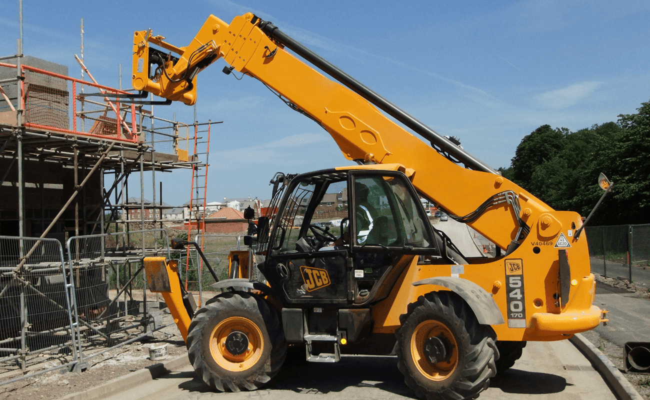 Cherry Pickers & Boom Lifts for Sale, Hire & Training in Leicester, Northampton, Derby, Warwick, East Midlands, West Midlands, Birmingham and Nottingham